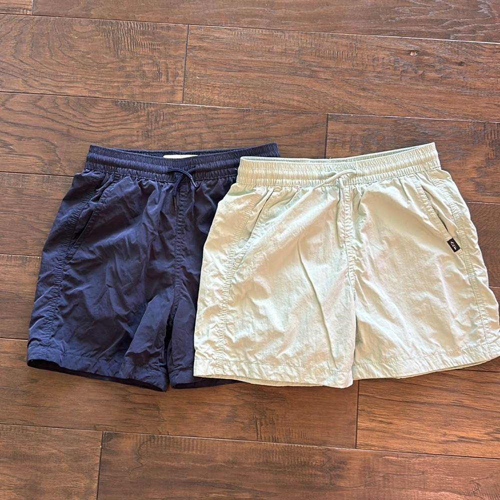 Abercrombie kids pool to play shorts 9/10